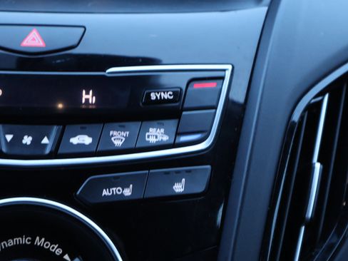 Used 2023 Acura RDX SH-AWD image 25