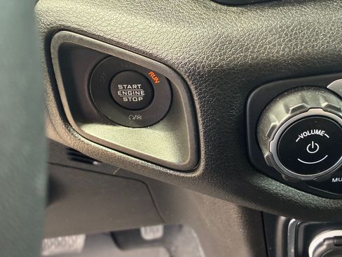 Used 2024 Jeep Wrangler Unlimited Sport AWD/4WD image 21
