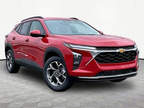 New 2026 Chevrolet Trax LT FWD image 1