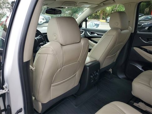 Used 2018 Buick Enclave Essence image 14