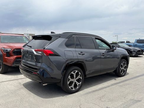 Used 2025 Toyota RAV4 XSE AWD/4WD image 2