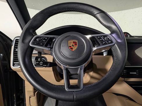 Used 2020 Porsche Cayenne AWD/4WD image 34