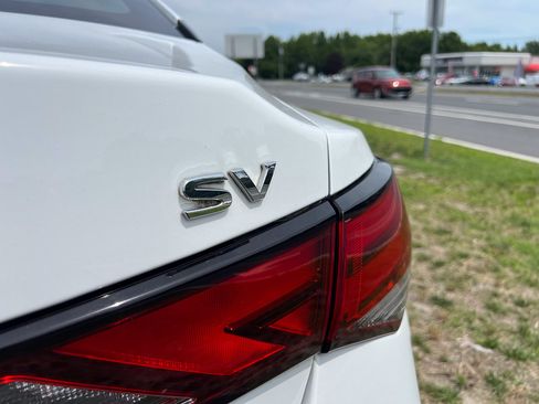 Used 2021 Nissan Sentra SV FWD image 5