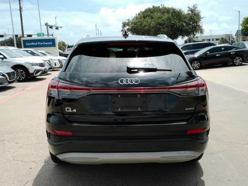 Used 2022 Audi Q4 e-tron Prestige AWD/4WD image 9