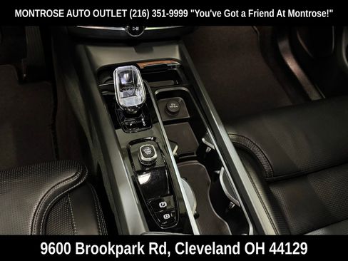 Used 2024 Volvo XC60 T8 Ultimate w/ Protection Package Premier AWD/4WD image 22