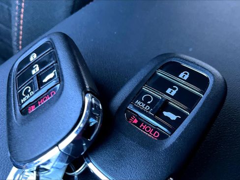 Used 2023 Honda HR-V Sport image 14