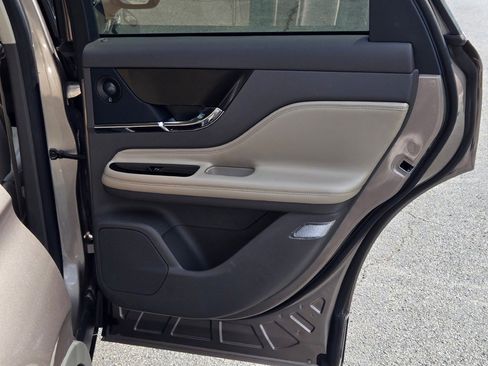 Certified 2021 Lincoln Corsair Reserve w/ Elements Package image 8