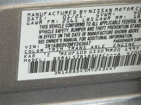 Used 2021 Nissan Sentra SR w/ SR Premium Package FWD image 31
