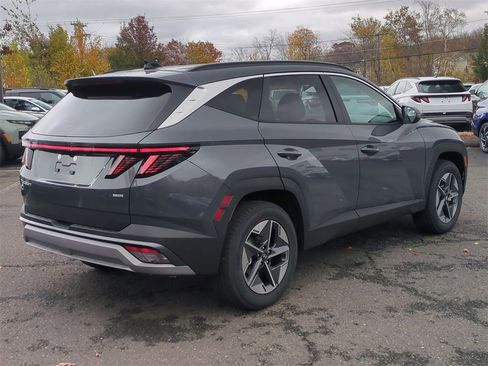 New 2026 Hyundai Tucson SEL image 3