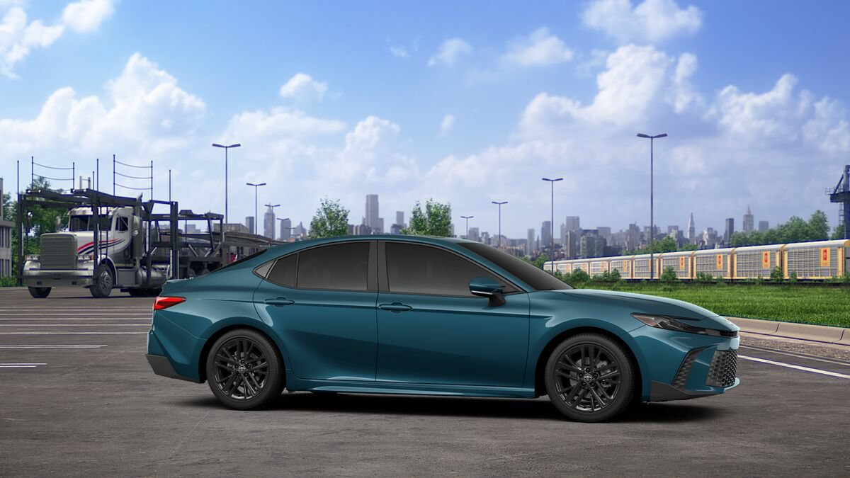 New 2026 Toyota Camry SE FWD image 13