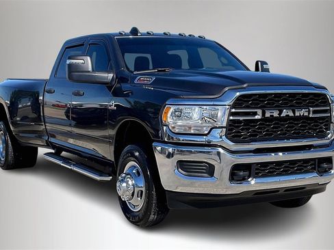 Used 2024 RAM 3500 Tradesman w/ Chrome Appearance Group image 1