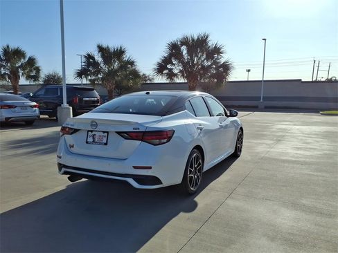 Certified 2024 Nissan Sentra SR image 5