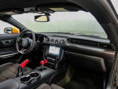 Used 2017 Ford Mustang Shelby GT350 w/ Electronics Package RWD image 19