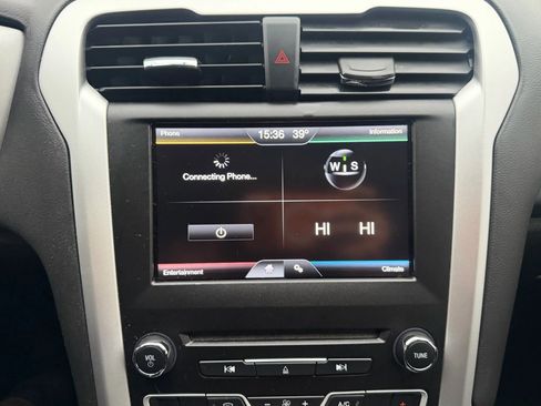 Used 2016 Ford Fusion SE image 20