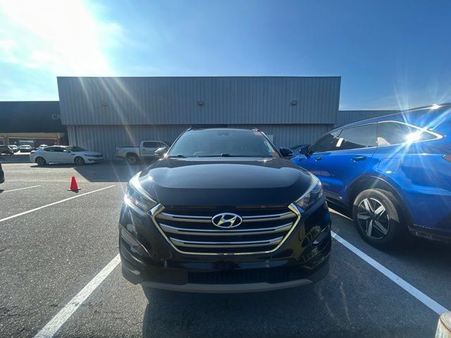 Used 2018 Hyundai Tucson Limited w/ Ultimate Package 02 FWD image 2