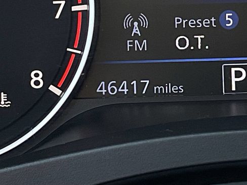 Used 2024 Nissan Altima 2.5 SV FWD image 39