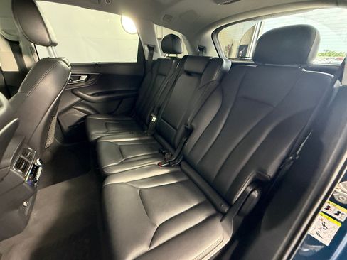 Used 2019 Audi Q7 3.0T Prestige w/ Prestige Package AWD/4WD image 14