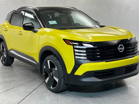 New 2026 Nissan Kicks SR image 7