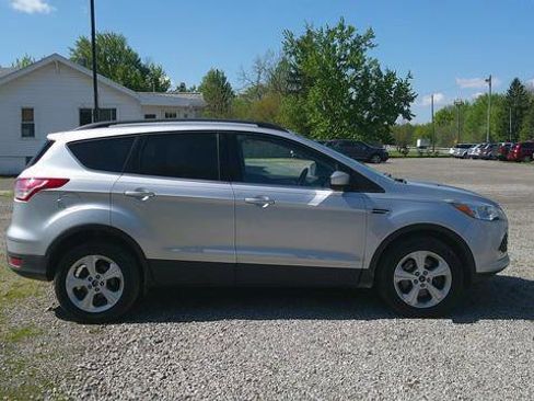 Used 2016 Ford Escape SE w/ SE Leather Comfort Package AWD/4WD image 12