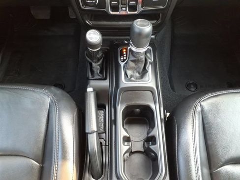 Used 2023 Jeep Wrangler Unlimited Sahara AWD/4WD image 24