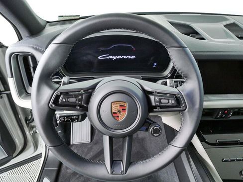 New 2026 Porsche Cayenne AWD/4WD image 9