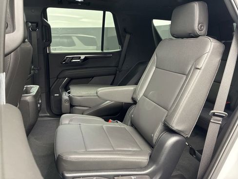 Used 2026 Chevrolet Tahoe Z71 w/ Comfort Package AWD/4WD image 12