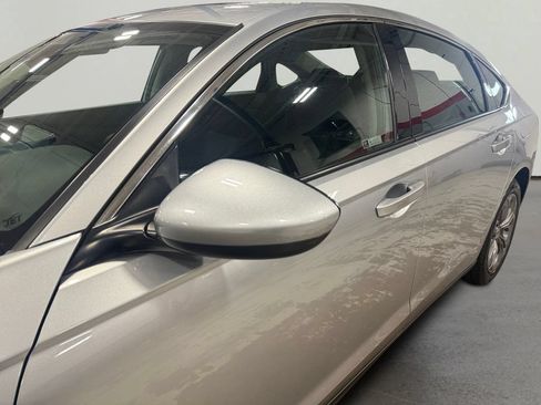 Used 2024 Honda Accord EX image 10