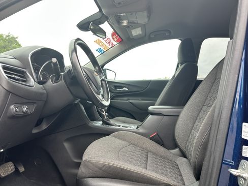 Used 2022 Chevrolet Equinox LT AWD/4WD image 12