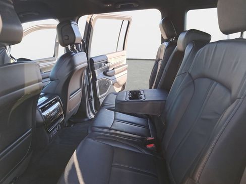 Certified 2022 Jeep Wagoneer Series II AWD/4WD image 17