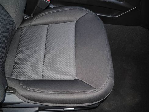 Used 2023 Ford Explorer XLT image 21