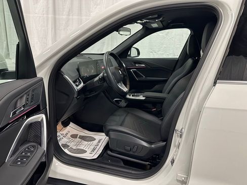 Used 2025 BMW X1 xDrive28i image 10