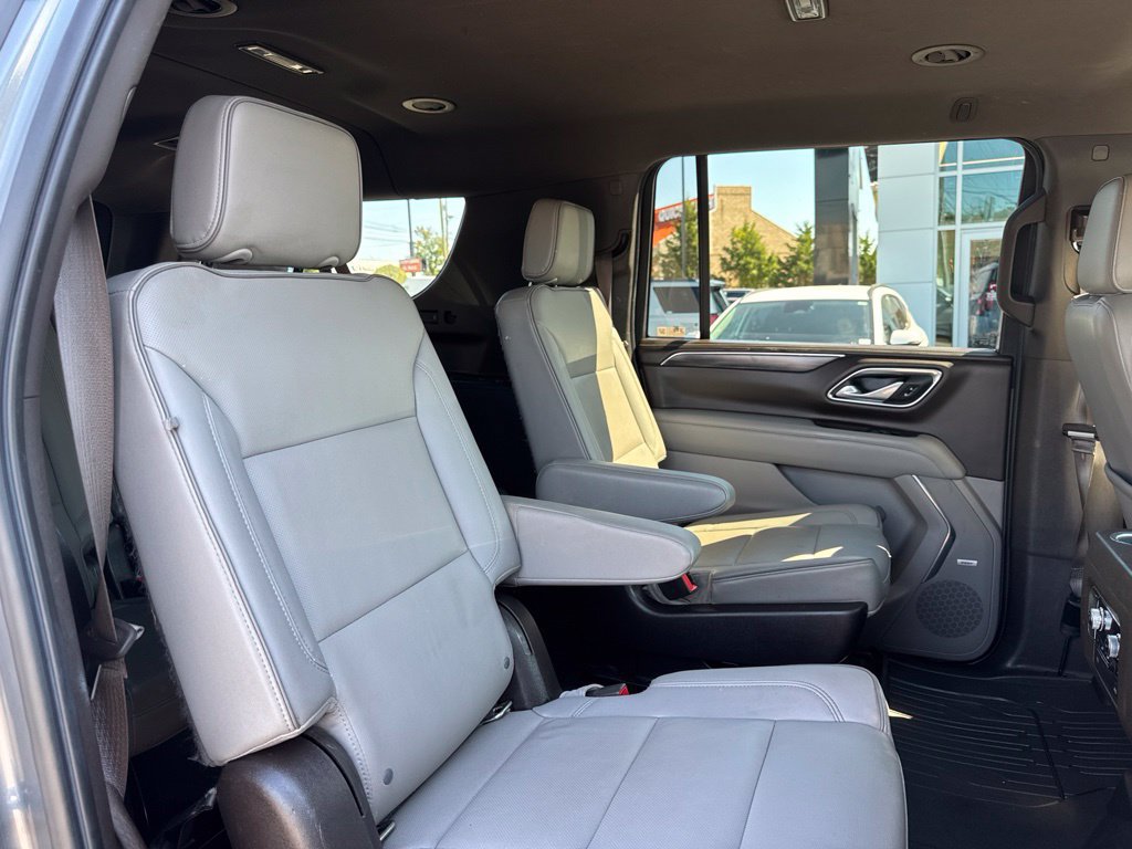 Used 2022 GMC Yukon XL SLT w/ SLT Luxury Package AWD/4WD image 25