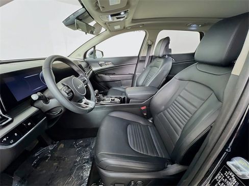 Used 2024 Kia Sportage SX image 10
