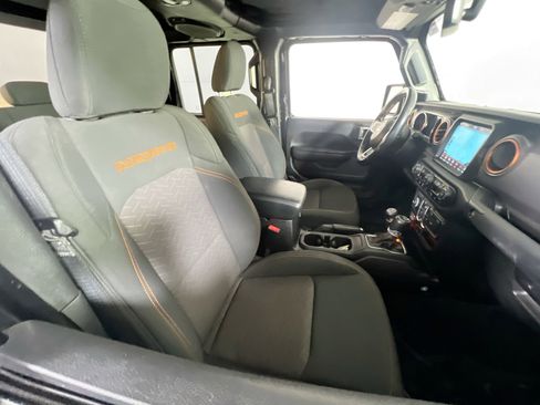 Used 2020 Jeep Gladiator Mojave AWD/4WD image 26