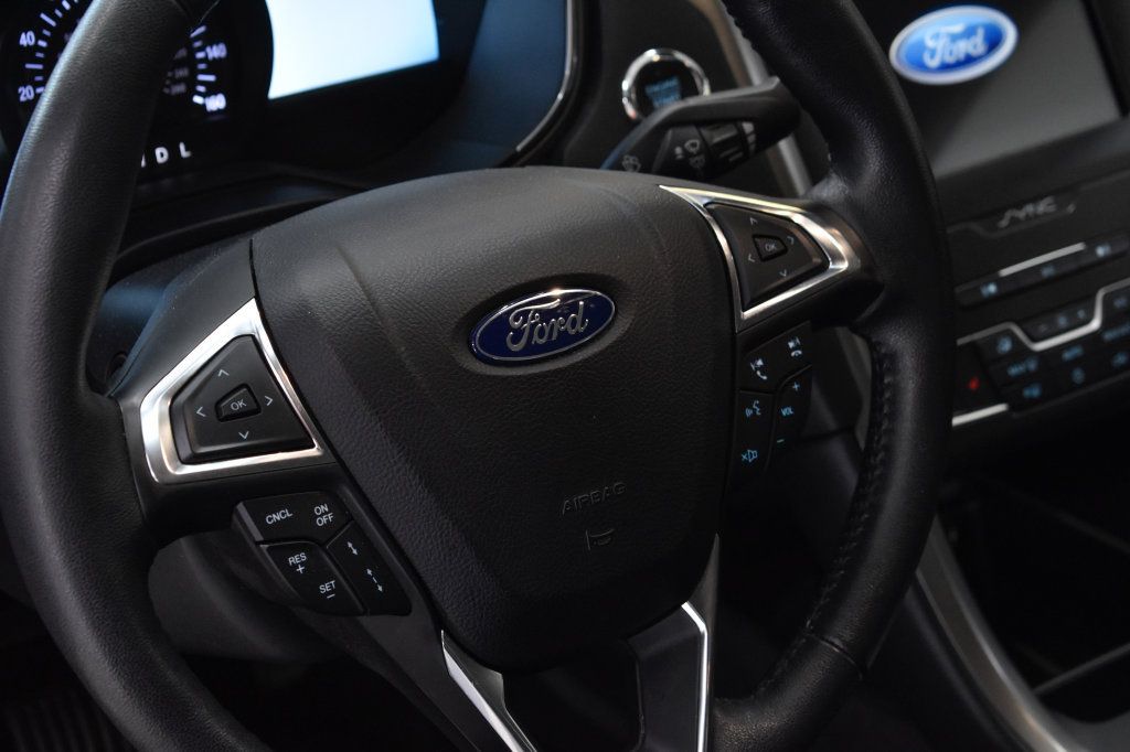 Used 2020 Ford Fusion SEL FWD image 23