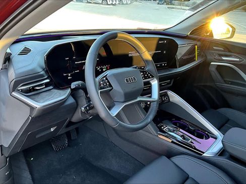 New 2025 Audi Q5 Prestige image 8