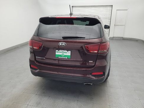 Used 2019 Kia Sorento FWD image 7