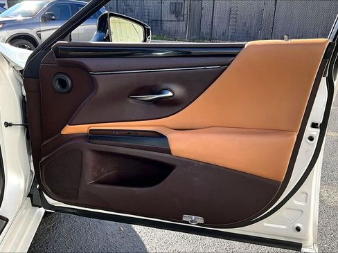 Used 2019 Lexus ES 350 w/ Accessory Package 2 image 26