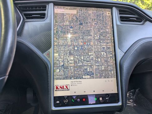 Used 2018 Tesla Model S 100D image 23