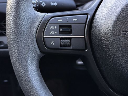 Used 2025 Honda Accord SE image 15