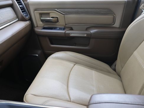 Used 2019 RAM 2500 Limited AWD/4WD image 13