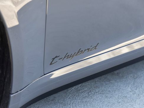Certified 2025 Porsche 911 Carrera GTS RWD image 19