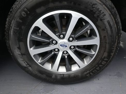 Used 2020 Ford Expedition XLT w/ Equipment Group 201A RWD image 10