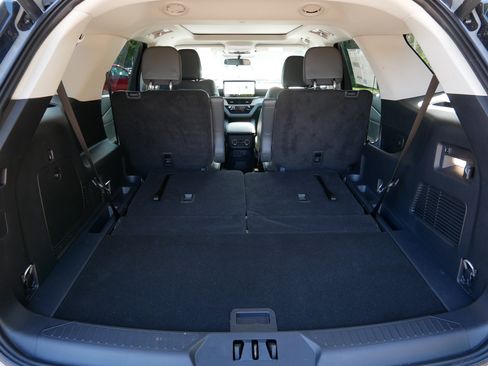 Used 2026 Ford Explorer Active w/ Active Comfort Package AWD/4WD image 18