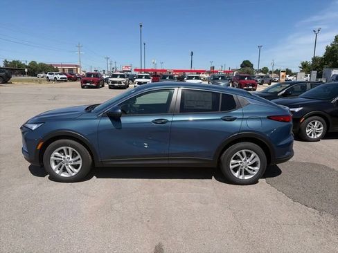 New 2026 Buick Envista Preferred w/ Convenience I Package FWD image 3