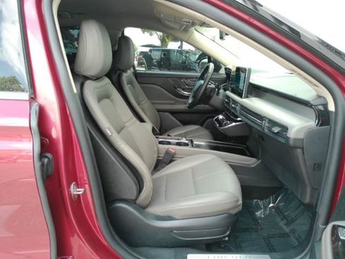Used 2025 Lincoln Corsair FWD w/ Equipment Group 101A image 21