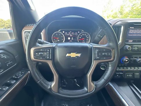 Certified 2022 Chevrolet Silverado 2500 High Country w/ Technology Package AWD/4WD image 25
