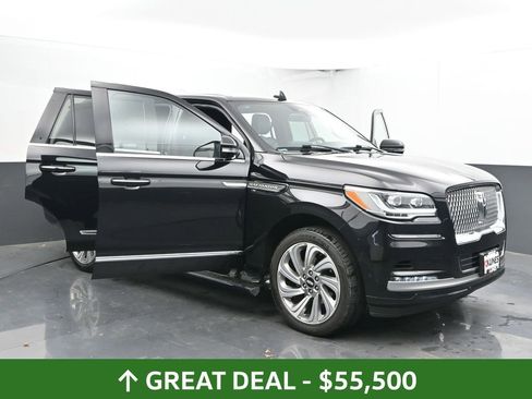 Used 2024 Lincoln Navigator Premiere image 53