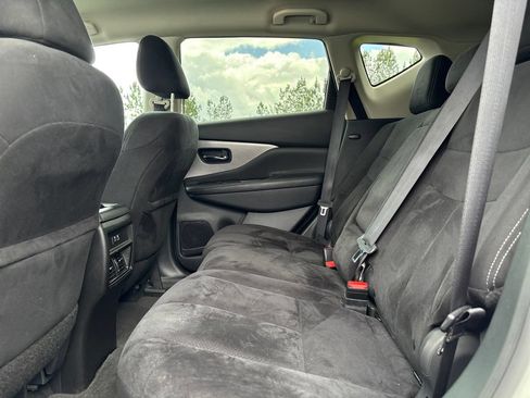 Used 2022 Nissan Murano S AWD/4WD image 29