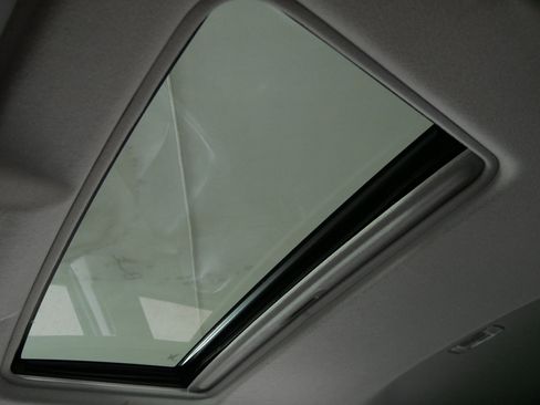 Used 2013 Toyota Highlander Limited image 31